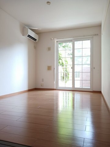 パール　メゾン　Ⅱの居間・リビング|内装も気になるポイント