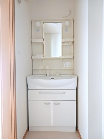 プラシードの独立洗面台|スペースが確保できる洗面所です