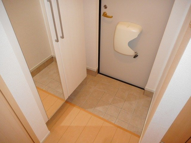 エスポワールの玄関|落ち着いた玄関です