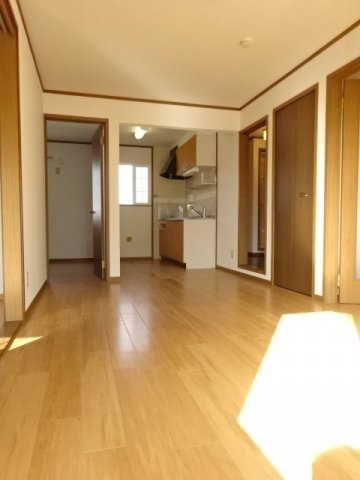 フォーレストⅡの居間・リビング|使いやすいリビングです