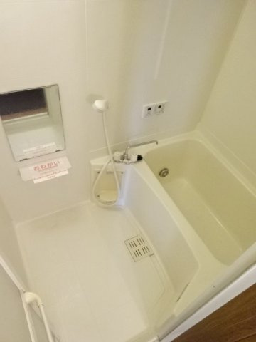 フォーレストⅡの浴室|コンパクトで使いやすいお風呂です