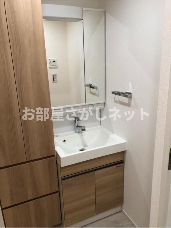 ラ・ファヴォール【おとり物件なし】#学生・社会人にオススメ！初期費用分割払いOK！の独立洗面台