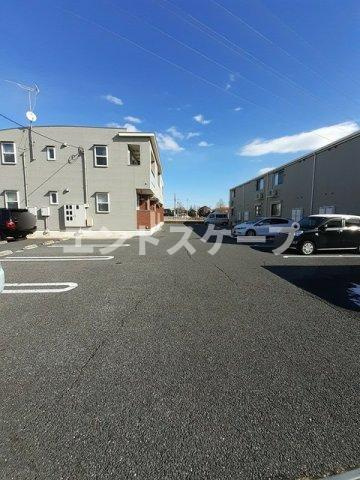 ソレイユコートＣの駐車場|高崎、前橋のお部屋探しはエンドスケープまで！お客様の理想お聞かせ下さい♪