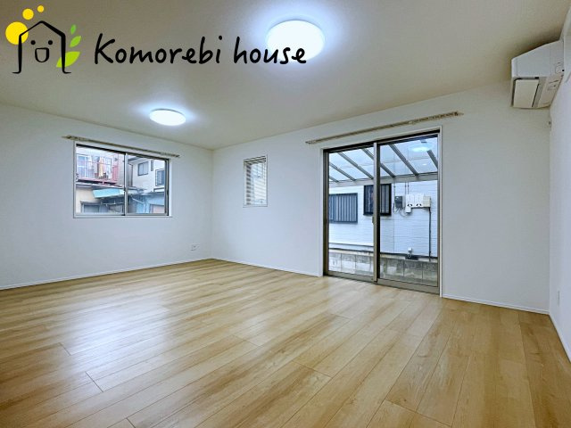 さいたま市見沼区大字西山村新田　中古一戸建ての居間・リビング|26.3.2撮影済み