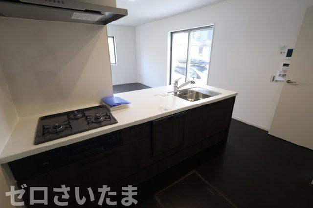 《仲介手数料無料》練馬区大泉学園町３丁目23-19新築一戸建てTerrechezのキッチン