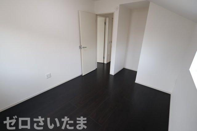 《仲介手数料無料》練馬区大泉学園町３丁目23-19新築一戸建てTerrechezの洋室|2階 5.2帖