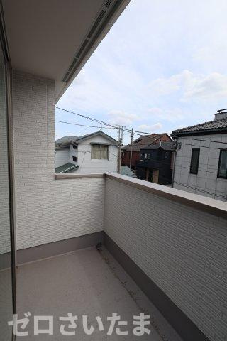 《仲介手数料無料》練馬区大泉学園町３丁目23-19新築一戸建てTerrechezのバルコニー