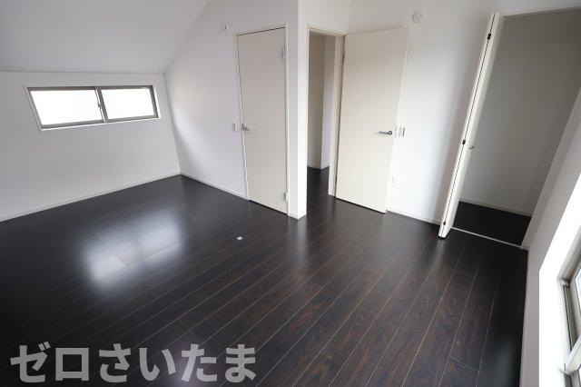 《仲介手数料無料》練馬区大泉学園町３丁目23-19新築一戸建てTerrechezの洋室