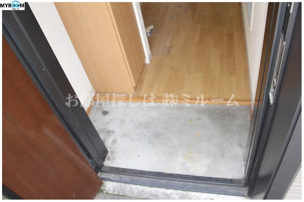 新宿区高田馬場４丁目の賃貸マンションの玄関|ゆとりの玄関