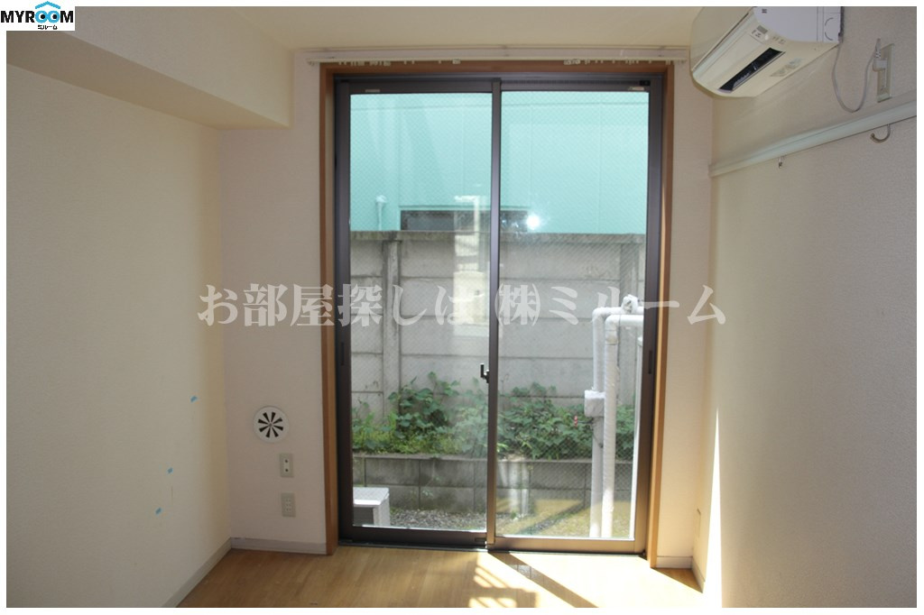 新宿区高田馬場４丁目の賃貸マンションの内装|日当たりも問題なしです。（同一仕様写真）