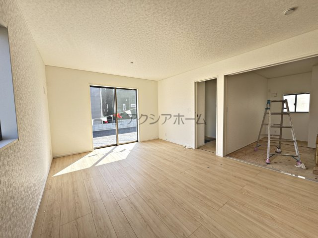 入間市大字下藤沢・全13棟　新築一戸建　5号棟の居間・リビング