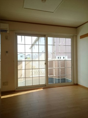 【居間・リビング】 | ルミナスカタヤマＡ