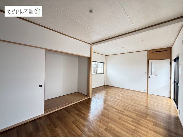 【洋室】 | 行田市棚田町　中古住宅   | 現地(2026年7月撮影)
2階10.5帖洋室