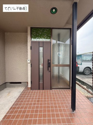 【玄関】 | 行田市棚田町　中古住宅   | 現地(2026年7月撮影)
