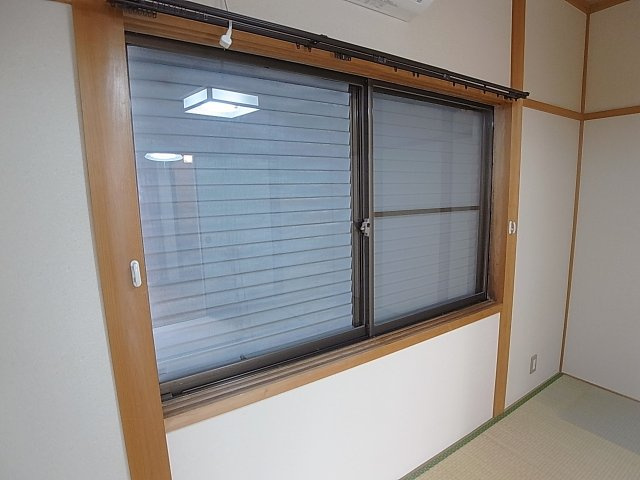 久保町7丁目貸家のセキュリティ|雨戸も付いてます