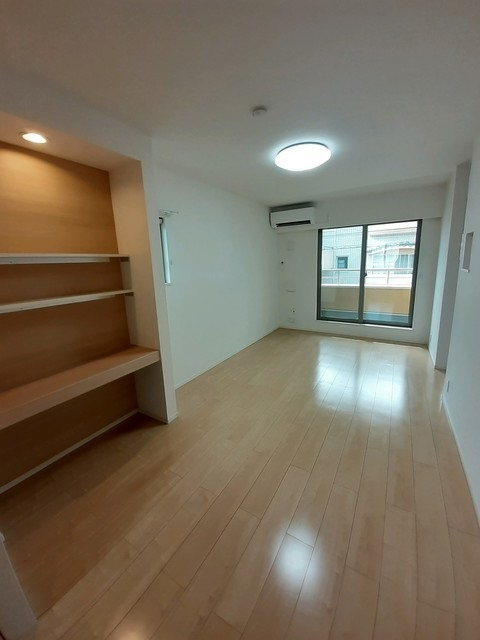 フォンターナ・カーロの居間・リビング