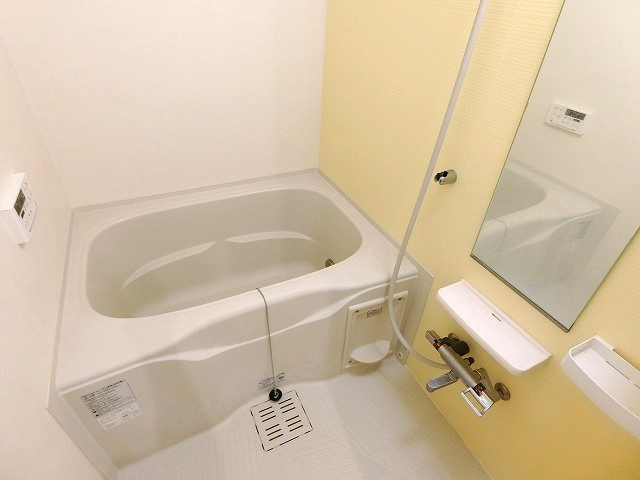 フォンターナ・カーロの浴室