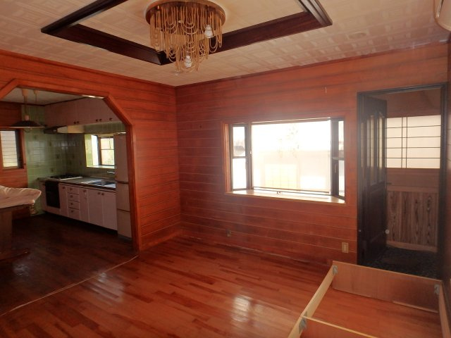 K0186H　河津町見高中古住宅の洋室