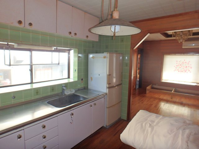 K0186H　河津町見高中古住宅のキッチン