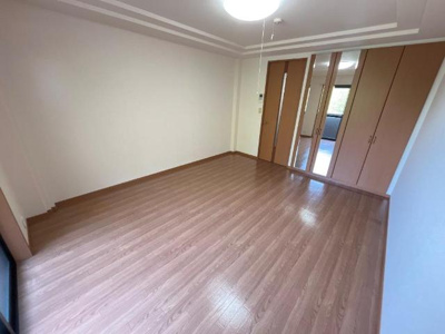 【内装】 | ヴェラ・フロレンス | 洋室