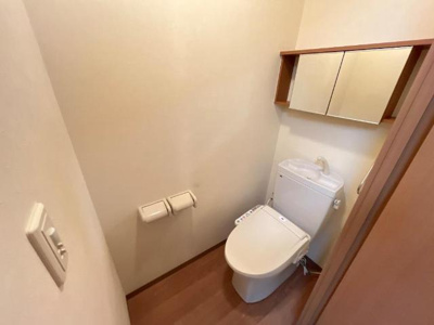 【トイレ】 | ヴェラ・フロレンス | シャワー付トイレ