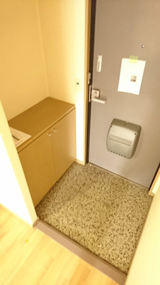 【玄関】 | ツヴァイモースト