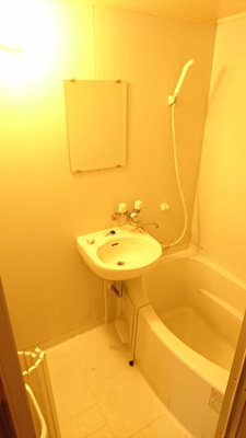 【浴室】 | ツヴァイモースト