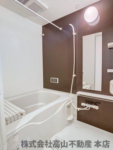 ヴァリオス・ステイツの浴室