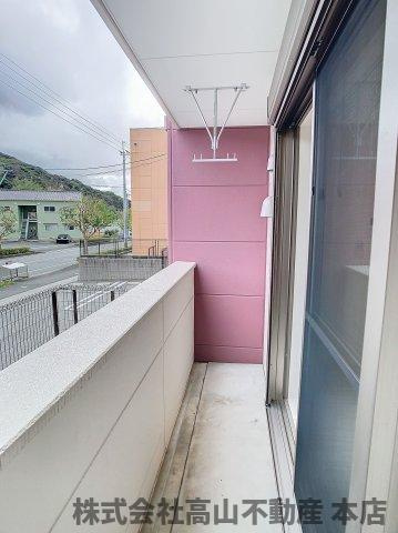 ヴァリオス・ステイツのバルコニー