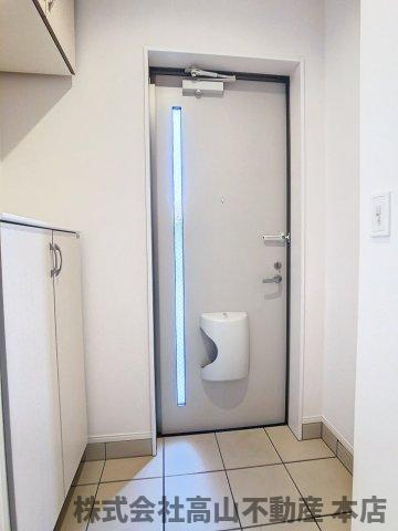 ヴァリオス・ステイツの玄関