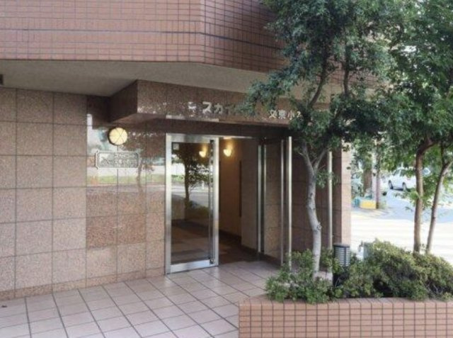 スカイコート文京小石川第5のエントランス