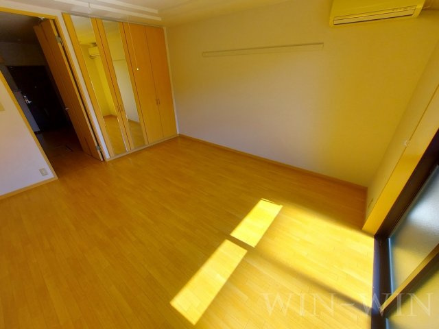 エルヴェ東小向Ⅰの寝室