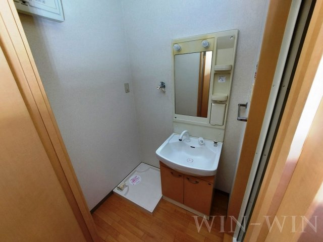 エルヴェ東小向Ⅰの独立洗面台