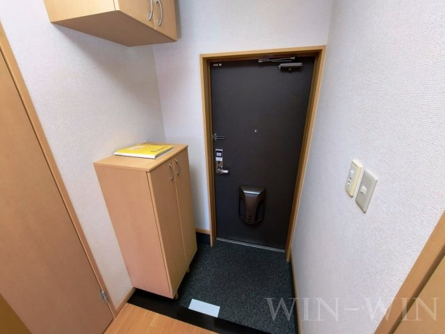 エルヴェ東小向Ⅰの玄関