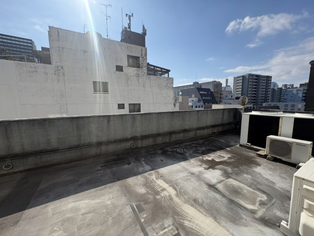 東区東桜2丁目空きビルのその他共用部分|屋上