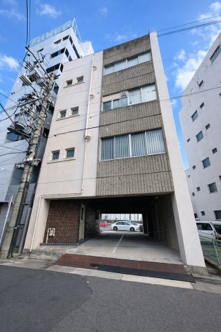 東区東桜2丁目空きビルの外観
