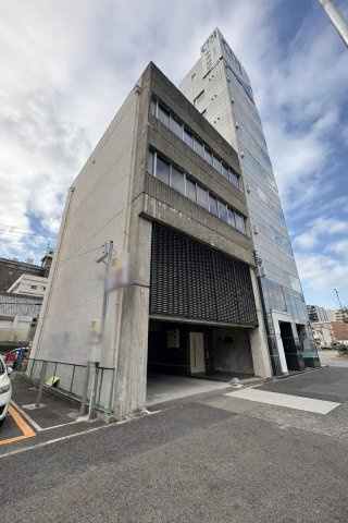 東区東桜2丁目空きビルの外観