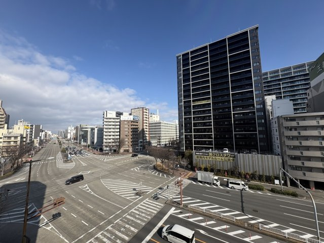 東区東桜2丁目空きビルの展望