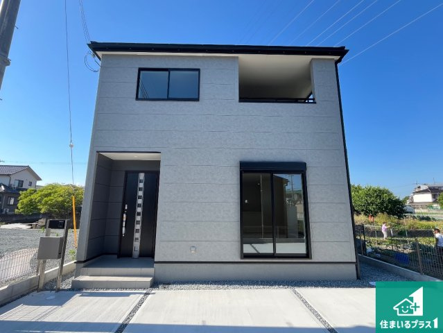 揖保郡太子町佐用岡　新築一戸建ての外観|安心の10年保証！外観を美しく保ち、雨水で汚れを落とします！気になることがありましたら、お気軽にお問い合わせください！