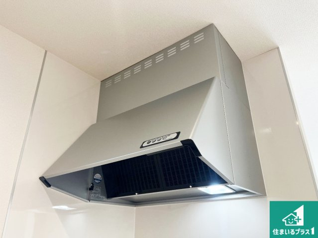 揖保郡太子町佐用岡　新築一戸建ての設備|汚れにくいスロットフィルタでお手入れラクラク！ＬＥＤ照明付き！