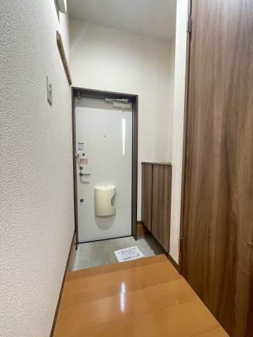 八代ガーデンハイツBの玄関
