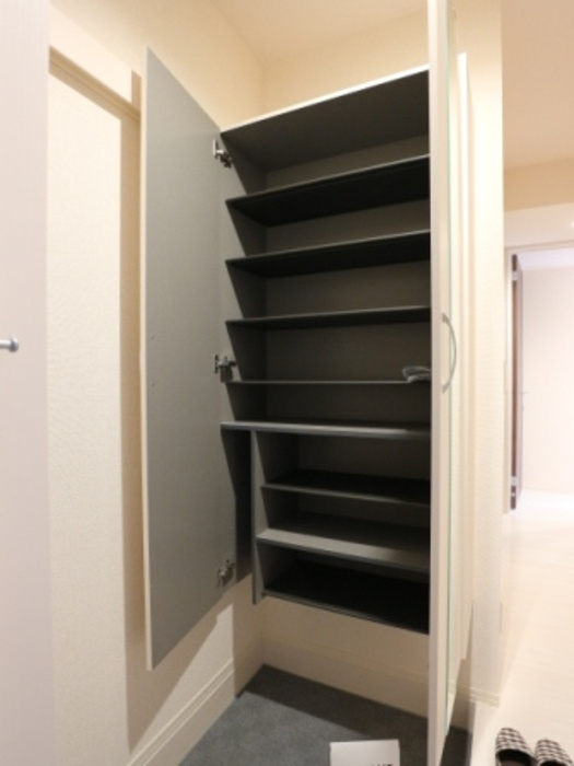 アステールピュールＫの玄関