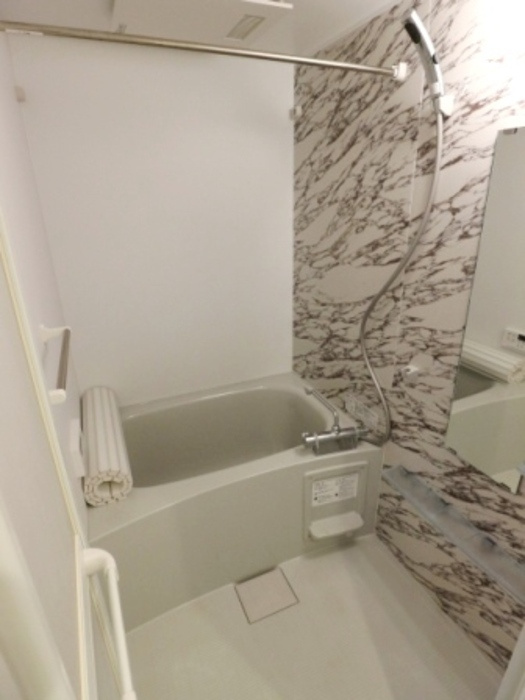 アステールピュールＫの浴室