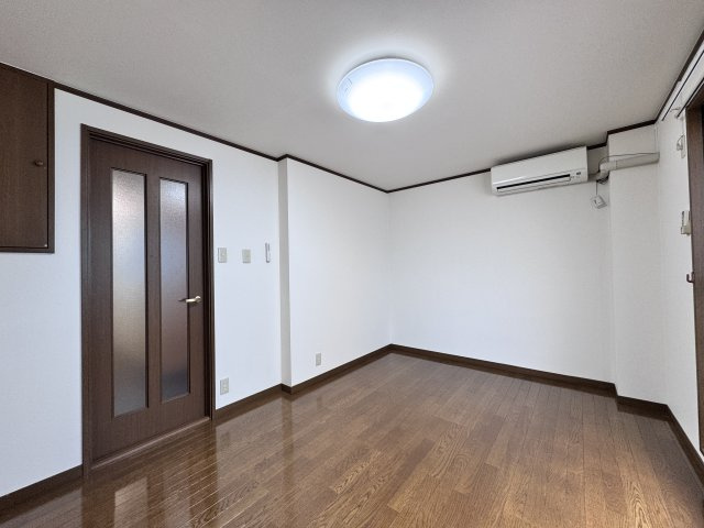 ウインズタックⅡの居間・リビング