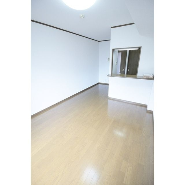 アムール 久々田 の洋室