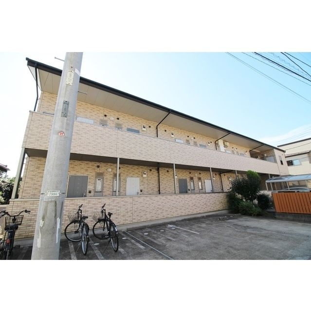 アムール 久々田 の外観