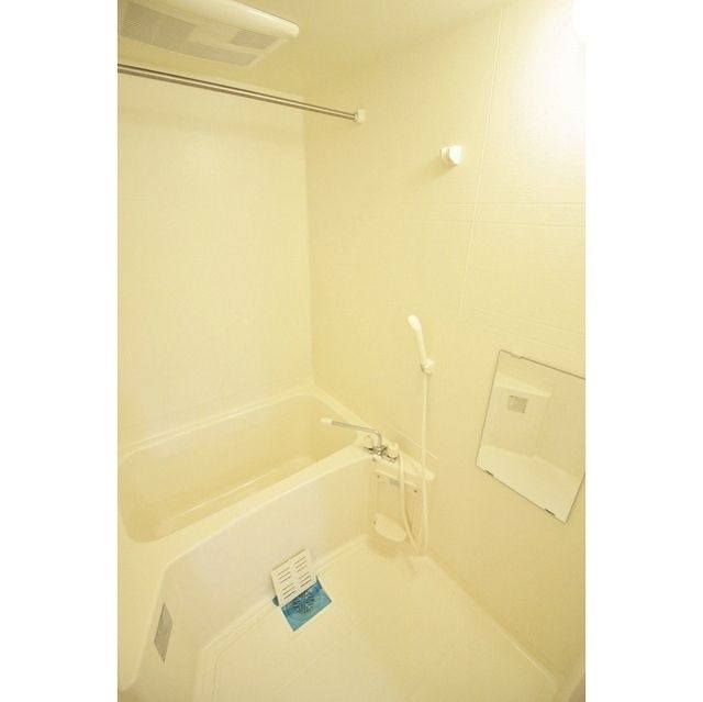 アムール 久々田 の浴室