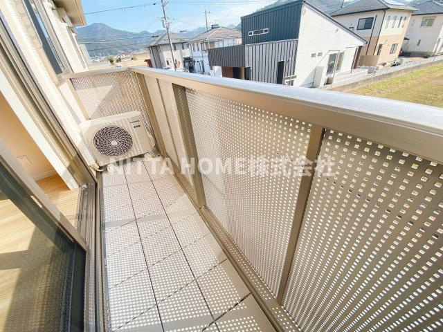 丹波市柏原町柏原のアパートのバルコニー|南向きバルコニーで日当たりGOOD★