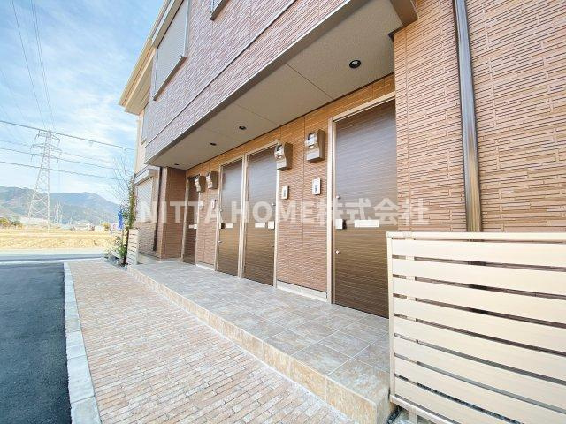 丹波市柏原町柏原のアパートのエントランス|清潔感のあるエントランスです♪