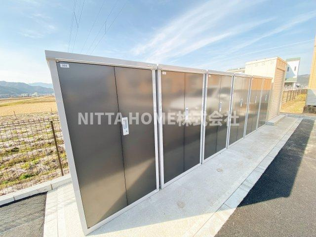 丹波市柏原町柏原のアパートのその他共用部分|外部トランクは無料で使用OK◎